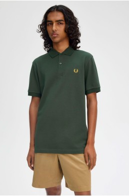 Polo manga corta color verde pista marca Fred Perry