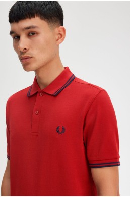 Comprar polo de manga corta para hombre marca Fred Perry color rojo tostado