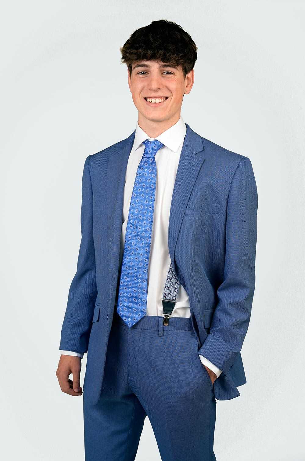 Enrique Pellejero traje azul con puntito