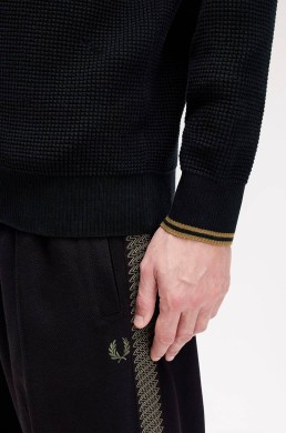 Jersey negro punto gofrado cuello cremallera Fred Perry