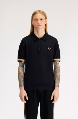 Fred Perry polo negro de punto con puños en contraste