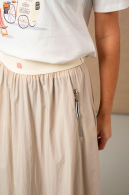 Falda beige Hongo Collection
