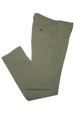 Pertegaz pantalón chino verde claro