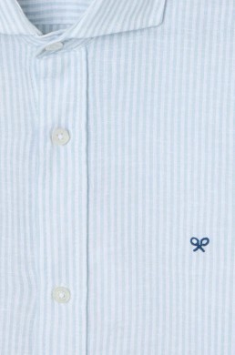 Detalle rayas camisa lino Silbon verde hombre