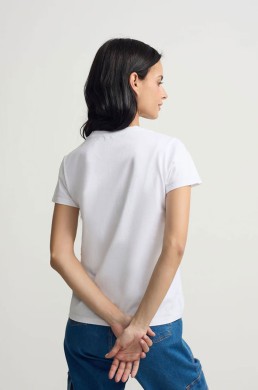 Camiseta blanca Silbon look casual mujer verano