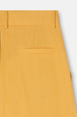 Pantalón Silbon lino 100% amarillo detalle bolsillo trasero