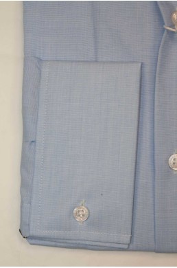 Camisa vestir celeste detalle puño botón o gemelo