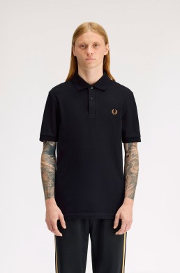 Polo negro Fred Perry corona laurel bordada en caramelo