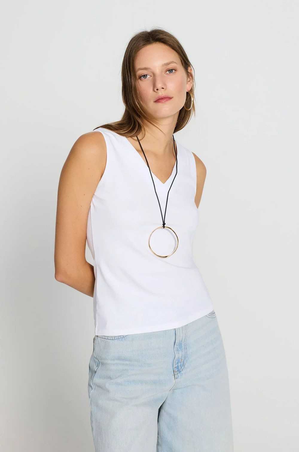 camiseta blanca sin mangas Escorpion