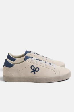 Zapatilla Silbon hombre de serraje beige con raquetas en azul