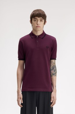 Polo ciruela doble ribete Fred Perry hombre