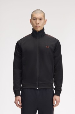 Chaqueta chándal negra Fred Perry hombre vista frontal