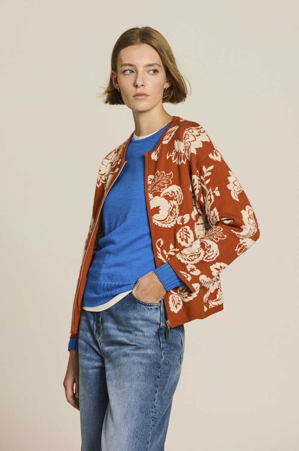 Chaqueta de punto floral teja y crudo Escorpion mujer