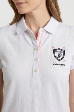 Detalle polo blanco Valecuatro mujer