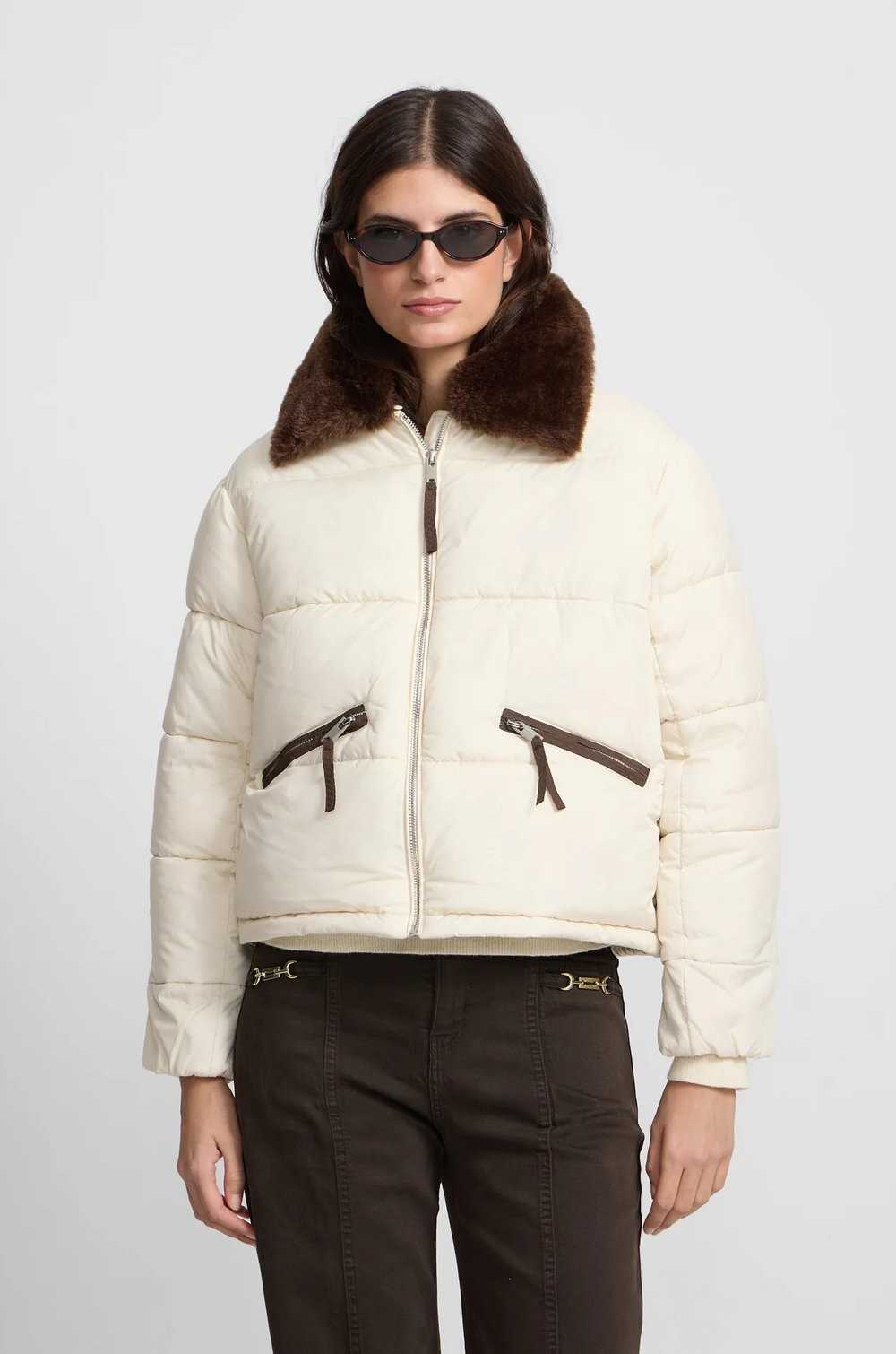Parka acolchada crudo con cuello de pelo Silbon mujer