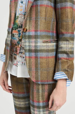 Detalle cuadros y bolsillo chaqueta Vilagallo
