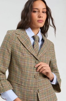Chaqueta con volantes pata de gallo Vilagallo