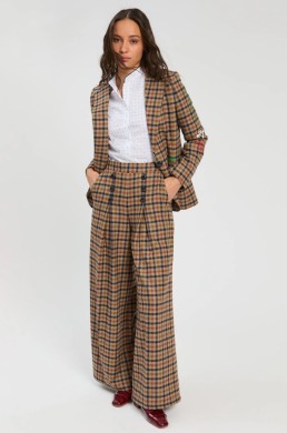 Pantalón cuadros Vilagallo look completo