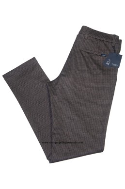 Pertegaz pantalón de vestir pata de gallo